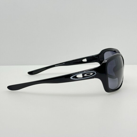 Oakley Sunglasses OO9158-03 Urgency Black 61-15-126 main image 7